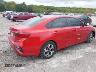 2019 Kia Forte LXS with VIN 3KPF24AD3KE052150, listed as a IAAI auction lot 40432290 with 71,081 mi miles. Bid and sale history available at carsss.com. Image 4.