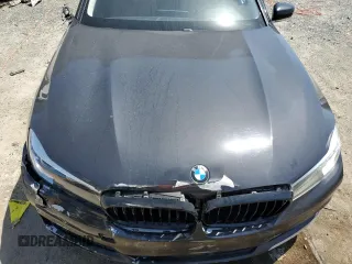 2017 BMW 7 Series 740i z VIN WBA7E2C30HG741105, wystawiony jako Copart lot #56632005 z przebiegiem 95 162 mil mil oraz Czysty tytuł • Clean title. Historia ofert i sprzedaży dostępna na DreamBid. Obrazek 11.