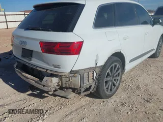 2017 Audi Q7 Premium Plus with VIN WA1LAAF76HD021311, listed as a IAAI auction lot 41559898 with 132,458 mi miles. Bid and sale history available at carsss.com. Image 6.