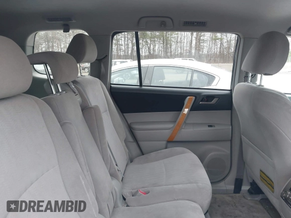 2008 Toyota Highlander Hybrid with VIN JTEEW41A182003472, listed as a IAAI auction lot 41786991 with 266,792 mi miles. Bid and sale history available at carsss.com. Image 8.