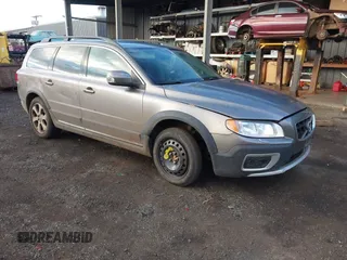 2010 Volvo XC70 3.0T with VIN YV4992BZ2A1084433, listed as a IAAI auction lot 41152175 with 125,468 mi miles and . Bid and sale history available at DreamBid. Image 1.