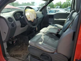 2005 Ford F-150 STX z VIN 1FTRX14WX5NB41790, wystawiony jako Copart lot #56927275 z przebiegiem 104 403 mil mil oraz Szkoda całkowita • Salvage title. Historia ofert i sprzedaży dostępna na DreamBid. Obrazek 7.