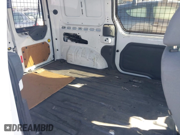 2013 Ford Transit Connect XLT z VIN NM0LS6BN7DT133925, wystawiony jako IAAI lot #41843878 z przebiegiem 120 425 mil mil oraz . Historia ofert i sprzedaży dostępna na DreamBid. Obrazek 8.