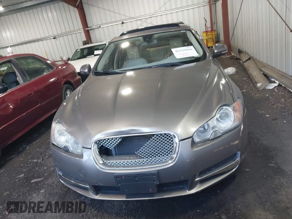 2010 Jaguar XF Premium Luxury with VIN SAJWA0GB4ALR51687, listed as a IAAI auction lot 41559866 with 162,997 mi miles. Bid and sale history available at carsss.com. Image 12.