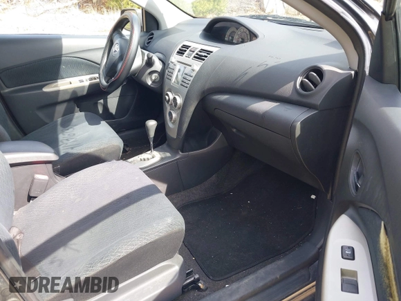 2007 Toyota Yaris with VIN JTDBT923671124466, listed as a IAAI auction lot 41936737 with 117,101 mi miles. Bid and sale history available at carsss.com. Image 5.