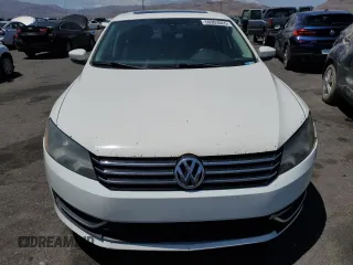2014 Volkswagen Passat SE z VIN 1VWBT7A34EC061825, wystawiony jako Copart lot #59903665 z przebiegiem 185 542 mil mil oraz Szkoda całkowita • Salvage title. Historia ofert i sprzedaży dostępna na DreamBid. Obrazek 5.