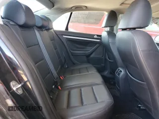 2010 Volkswagen Jetta SE with VIN 3VWRX7AJ8AM135483, listed as a Copart auction lot 57055325 with 133,896 mi miles and Salvage title. Bid and sale history available at DreamBid. Image 10.
