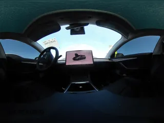 2023 Tesla Model 3 z VIN 5YJ3E1EA2PF569644, wystawiony jako IAAI lot #41831560 z przebiegiem 30 903 mil mil oraz . Historia ofert i sprzedaży dostępna na DreamBid. Obrazek 17.