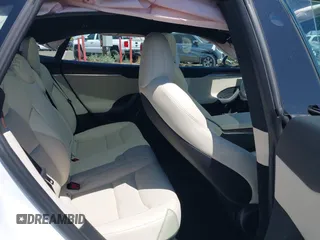 2023 Tesla Model S с VIN 5YJSA1E5XPF518693, выставлен на аукционе IAAI как лот 42768848 с пробегом 17 276 миль миль и . История ставок и продаж доступна на DreamBid. Изображение 8.