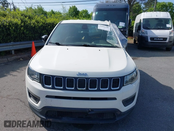2018 Jeep Compass Sport with VIN 3C4NJCAB1JT151759, listed as a IAAI auction lot 41896340 with 121,804 mi miles. Bid and sale history available at carsss.com. Image 12.