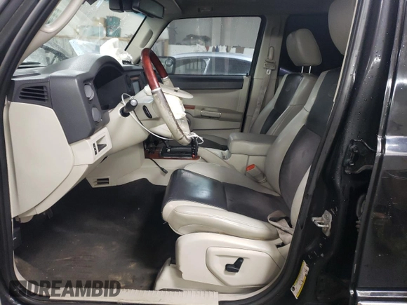 2008 Jeep Commander Overland with VIN 1J8HG68268C152908, listed as a Copart auction lot 87870905 with 190,419 mi miles and Salvage Title. Bid and sale history available at carsss.com. Image 7.