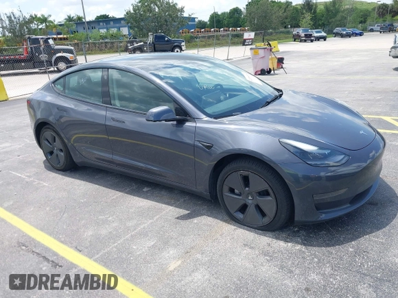 2023 Tesla Model 3 z VIN 5YJ3E1EA3PF435158, wystawiony jako IAAI lot #42356031 z przebiegiem 41 408 mil mil oraz . Historia ofert i sprzedaży dostępna na DreamBid. Obrazek 1.