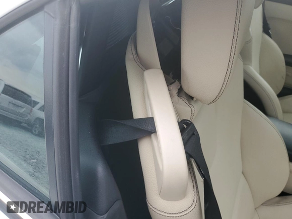 2018 Mercedes-Benz SLC 300 z VIN WDDPK3JA9JF151537, wystawiony jako Copart lot #45756115 z przebiegiem 43 123 mil mil oraz Szkoda całkowita • Salvage title. Historia ofert i sprzedaży dostępna na DreamBid. Obrazek 10.