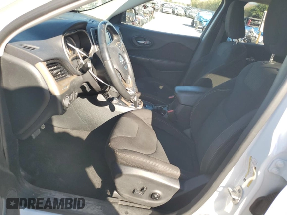 2016 Jeep Cherokee Latitude with VIN 1C4PJMCS6GW104936, listed as a Copart auction lot 73612764 with 117,879 mi miles and Salvage Title. Bid and sale history available at carsss.com. Image 7.