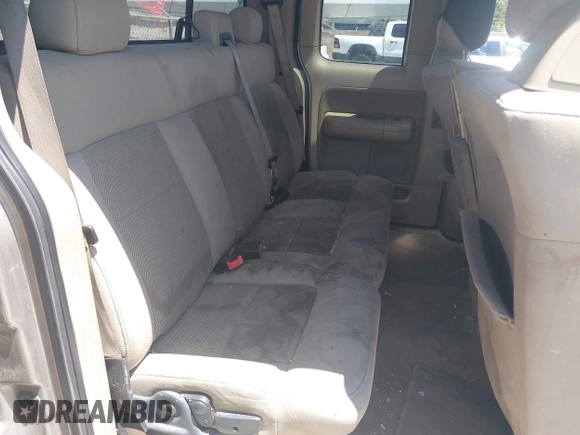 2004 Ford F-150 XL с VIN 1FTPX12504NA86539, выставлен на аукционе IAAI как лот 42235263 с пробегом 196 277 миль миль и . История ставок и продаж доступна на DreamBid. Изображение 8.