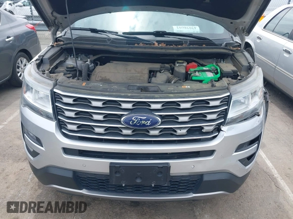 2016 Ford Explorer XLT with VIN 1FM5K7D86GGC98365, listed as a IAAI auction lot 42038692 with 155,552 mi miles. Bid and sale history available at carsss.com. Image 10.