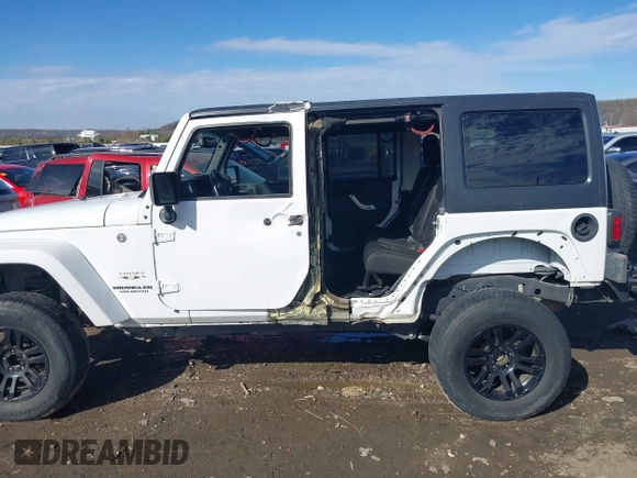 2017 Jeep Wrangler Unlimited Sahara with VIN 1C4BJWEG2HL552382, listed as a IAAI auction lot 41631092 with 96,097 mi miles and . Bid and sale history available at DreamBid. Image 15.