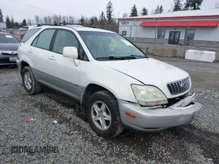 2003 Lexus RX 300 with VIN JTJHF10UX30302018, listed as a IAAI auction lot 41750862 with 211,671 mi miles. Bid and sale history available at carsss.com. Image 1.