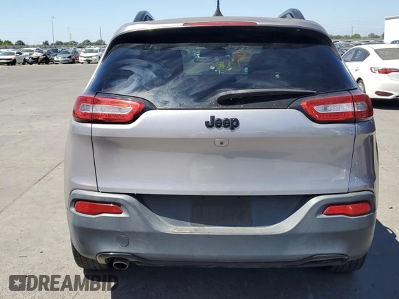 2018 Jeep Cherokee Latitude z VIN 1C4PJLCB2JD539935, wystawiony jako Copart lot #60900755 z przebiegiem 139 071 mil mil oraz Czysty tytuł • Clean title. Historia ofert i sprzedaży dostępna na DreamBid. Obrazek 6.
