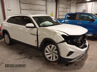 2022 Volkswagen Atlas SE with VIN 1V2KC2CA4NC214204, listed as a IAAI auction lot 41824976 with 25,122 mi miles and . Bid and sale history available at DreamBid. Image 1.