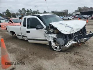 2000 Chevrolet Silverado 1500 with VIN 2GCEC19V7Y1402082, listed as a Copart auction lot 43624055 with 0 mi miles and Salvage Title. Bid and sale history available at carsss.com. Image 4.