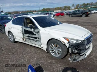 2014 Infiniti Q50 Premium with VIN JN1BV7AR9EM701624, listed as a IAAI auction lot 41711699 with 119,418 mi miles. Bid and sale history available at carsss.com. Image 1.