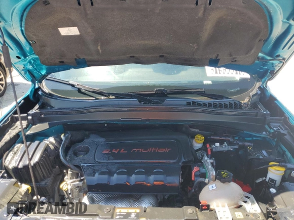 2020 Jeep Renegade Altitude with VIN ZACNJABB3LPL27009, listed as a Copart auction lot 51958815 with 99,752 mi miles and Clean Title. Bid and sale history available at DreamBid. Image 12.