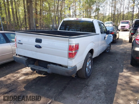 2014 Ford F-150 XL with VIN 1FTFX1CTXEFC01524, listed as a IAAI auction lot 41955270 with 251,992 mi miles. Bid and sale history available at carsss.com. Image 4.