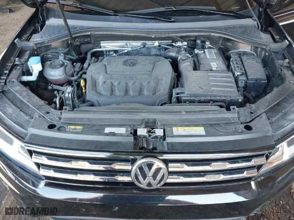 2021 Volkswagen Tiguan S with VIN 3VV1B7AX2MM055220, listed as a IAAI auction lot 41970381 with 30,433 mi miles. Bid and sale history available at carsss.com. Image 10.