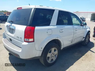 2006 Saturn VUE z VIN 5GZCZ63486S848031, wystawiony jako IAAI lot #41956832 z przebiegiem 189 851 mil mil oraz . Historia ofert i sprzedaży dostępna na DreamBid. Obrazek 4.