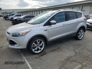 2015 Ford Escape Titanium с VIN 1FMCU9J99FUC33052, выставлен на аукционе Copart как лот 56508365 с пробегом Не указан миль и На запчасти • Non repairable. История ставок и продаж доступна на DreamBid. Изображение 1.