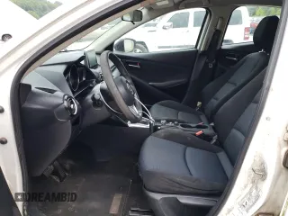 2016 Scion iA z VIN 3MYDLBZV3GY100873, wystawiony jako Copart lot #58972413 z przebiegiem 223 551 mil mil oraz . Historia ofert i sprzedaży dostępna na DreamBid. Obrazek 7.
