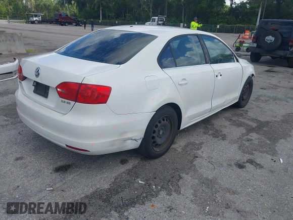 2013 Volkswagen Jetta SE z VIN 3VWDP7AJ2DM407640, wystawiony jako IAAI lot #42589327 z przebiegiem 171 134 mil mil oraz . Historia ofert i sprzedaży dostępna na DreamBid. Obrazek 4.