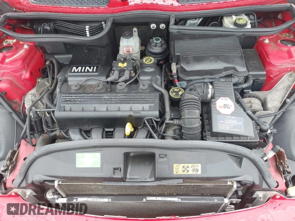 2008 MINI Convertible z VIN WMWRF33558TF67376, wystawiony jako IAAI lot #41923409 z przebiegiem 150 268 mil mil oraz . Historia ofert i sprzedaży dostępna na DreamBid. Obrazek 10.