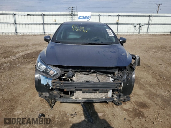 2020 Nissan Versa SV z VIN 3N1CN8EV2LL914312, wystawiony jako Copart lot #54200315 z przebiegiem 45 523 mil mil oraz Szkoda całkowita • Salvage title. Historia ofert i sprzedaży dostępna na DreamBid. Obrazek 5.