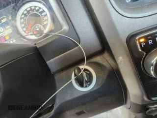 2019 Ram 1500 Tradesman с VIN 3C6JR6DT0KG560768, выставлен на аукционе IAAI как лот 42835356 с пробегом 115 811 миль миль и . История ставок и продаж доступна на DreamBid. Изображение 9.
