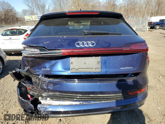 2021 Audi e-tron Prestige z VIN WA1VAAGEXMB028077, wystawiony jako Copart lot #51068735 z przebiegiem 36 998 mil mil oraz Szkody całkowita. Historia ofert i sprzedaży dostępna na DreamBid. Obrazek 6.