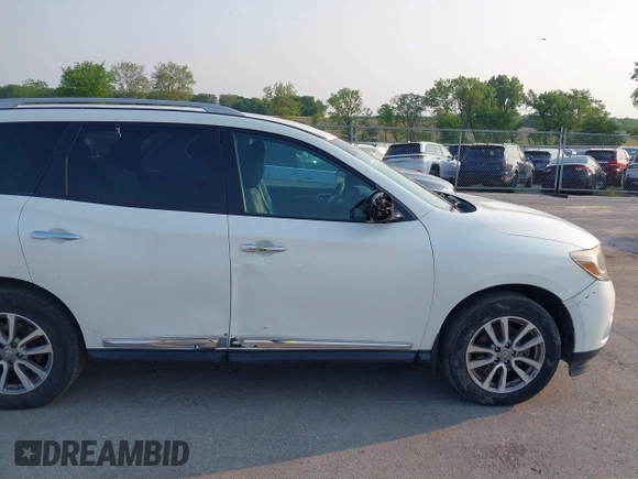 2014 Nissan Pathfinder SL with VIN 5N1AR2MM9EC704041, listed as a IAAI auction lot 42453350 with 220,947 mi miles and . Bid and sale history available at DreamBid. Image 13.