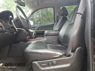 2008 Chevrolet Avalanche LTZ with VIN 3GNFK12328G105235, listed as a Copart auction lot 56678465 with 160,447 mi miles and Salvage title. Bid and sale history available at DreamBid. Image 7.