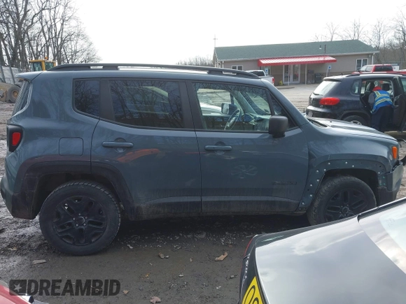 2018 Jeep Renegade Sport with VIN ZACCJBAB2JPH56754, listed as a IAAI auction lot 41541555 with 141,616 mi miles. Bid and sale history available at carsss.com. Image 14.