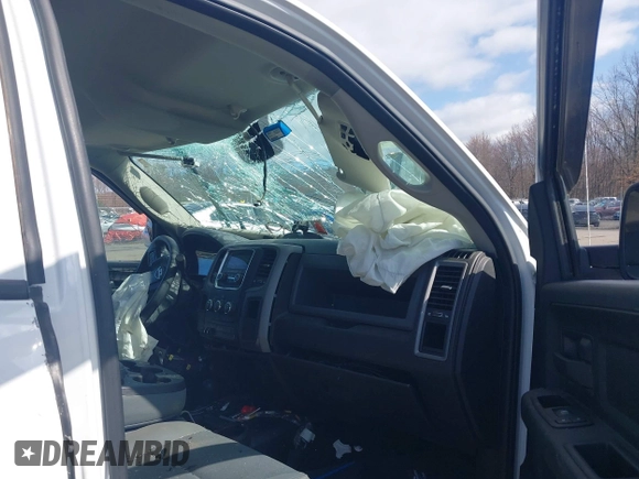 2018 Ram 2500 Tradesman с VIN 3C6UR5CJ2JG379628, выставлен на аукционе IAAI как лот 41920665 с пробегом Не указан миль и . История ставок и продаж доступна на DreamBid. Изображение 5.
