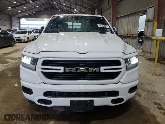2019 Ram 1500 Big Horn z VIN 1C6RREFT5KN684441, wystawiony jako Copart lot #56464695 z przebiegiem 94 403 mil mil oraz Szkoda całkowita • Salvage title. Historia ofert i sprzedaży dostępna na DreamBid. Obrazek 5.