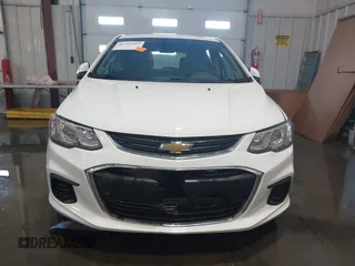 2020 Chevrolet Sonic LT z VIN 1G1JG6SB3L4110788, wystawiony jako IAAI lot #41313209 z przebiegiem 69 122 mil mil oraz . Historia ofert i sprzedaży dostępna na DreamBid. Obrazek 12.