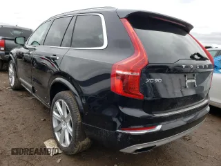 2017 Volvo XC90 Inscription with VIN YV4A22PL1H1176889, listed as a Copart auction lot 37447453 with 33,987 mi miles. Bid and sale history available at carsss.com. Image 2.