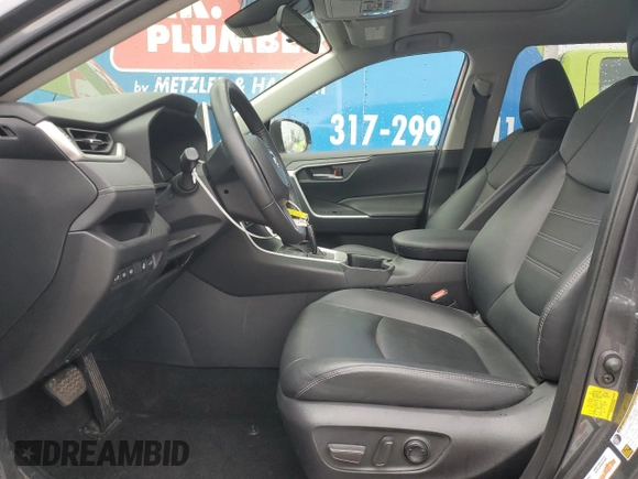 2023 Toyota RAV4 XLE Premium with VIN JTMA1RFV2PD096094, listed as a Copart auction lot 46976075 with 33,923 mi miles and Salvage Title. Bid and sale history available at carsss.com. Image 7.
