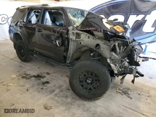2022 Toyota 4Runner SR5 Premium with VIN JTENU5JR0N6002545, listed as a Copart auction lot 42747735 with 1 mi miles and Non Repairable. Bid and sale history available at carsss.com. Image 4.