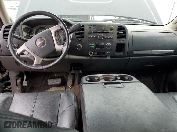 2013 GMC Sierra 1500 SLE z VIN 3GTP2VE74DG283435, wystawiony jako Copart lot #45514624 z przebiegiem 235 086 mil mil oraz Szkoda całkowita • Salvage title. Historia ofert i sprzedaży dostępna na DreamBid. Obrazek 8.