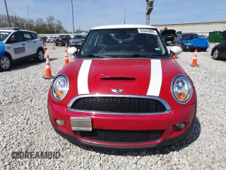 2009 MINI Hardtop S with VIN WMWMF73599TW87973, listed as a Copart auction lot 53343985 with 73,742 mi miles and Salvage Title. Bid and sale history available at DreamBid. Image 5.