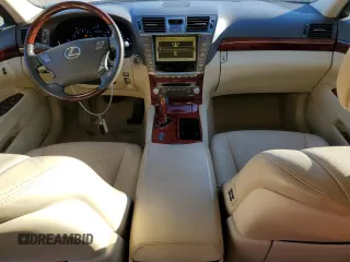 2012 Lexus LS 460 z VIN JTHBL5EF5C5113099, wystawiony jako Copart lot #87305454 z przebiegiem Nie podano mil oraz Szkoda całkowita • Salvage title. Historia ofert i sprzedaży dostępna na DreamBid. Obrazek 8.