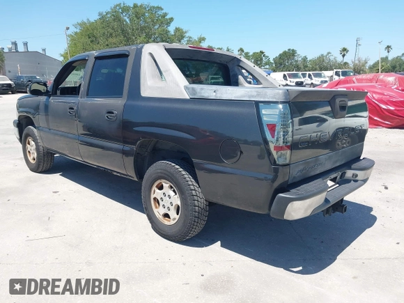 2003 Chevrolet Avalanche with VIN 3GNEC13T03G328843, listed as a IAAI auction lot 42059671 with 210,159 mi miles. Bid and sale history available at carsss.com. Image 3.